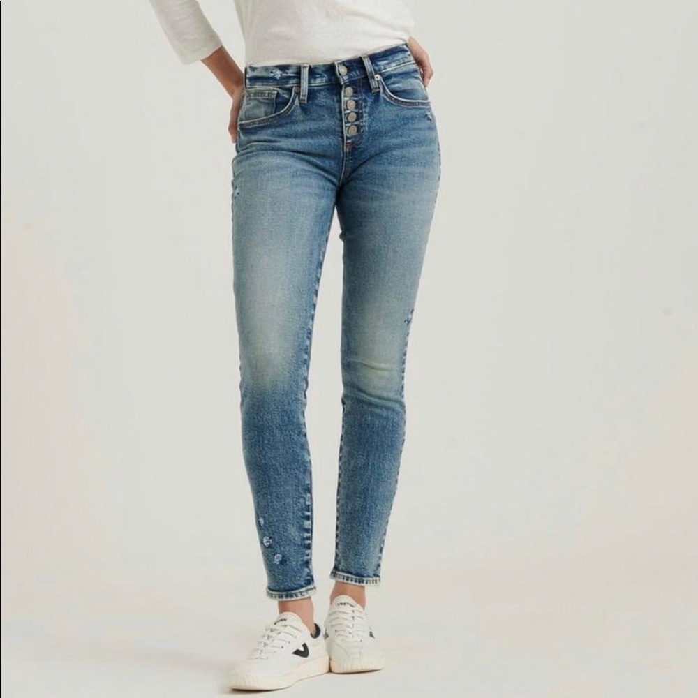 Lucky Brand Skinny Jeans with Blue Flower Detail